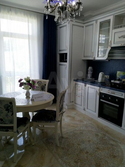 2-к. квартира, 54 м², 2/3 эт.