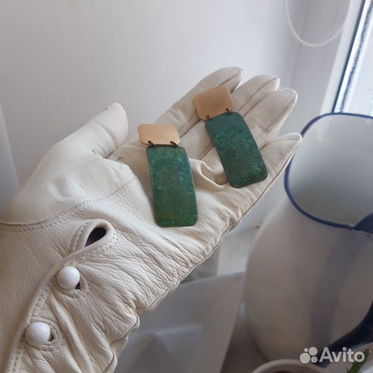 Серьги зелёные длинные бижутерия