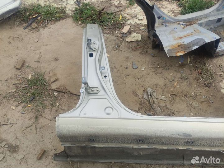 Kia Rio 3 четверть передняя правая