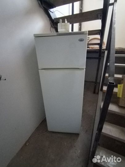 Холодильник бу