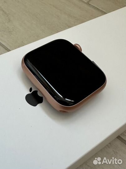 Apple Watch SE (GPS)