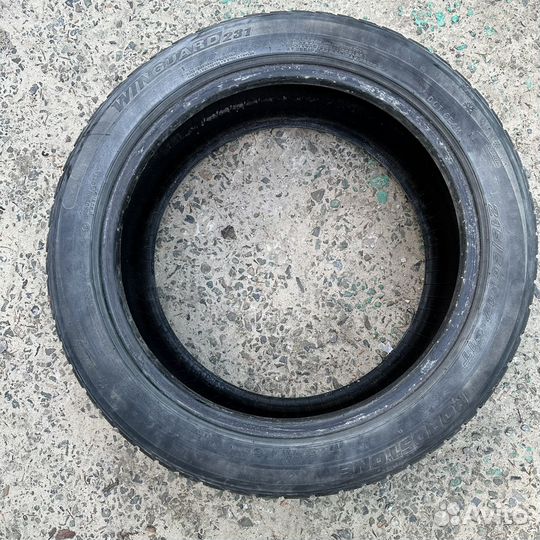 Roadstone Winguard 231 215/50 R17