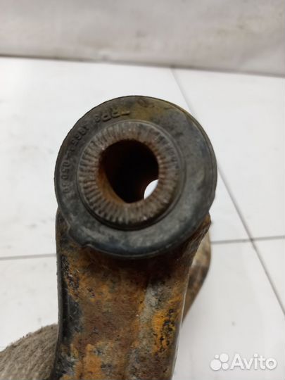 Toyota Avensis (T270) lll рычаг передний правый