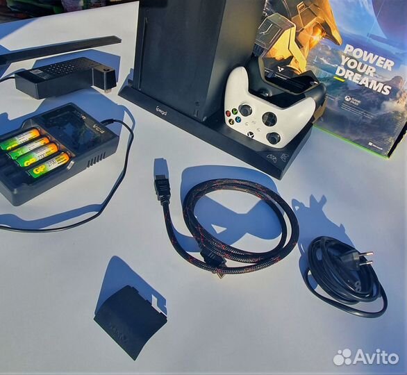 Xbox Series X 1Tb в идеальном состоянии