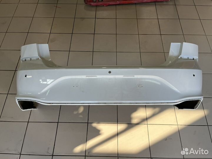 Бампер задеий volkswagen polo лифтбек 6N5807421GRU