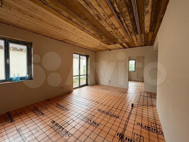 Дом 95 м² на участке 6 сот.