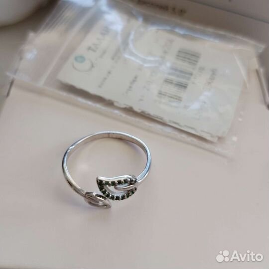Серебряное колечко листик