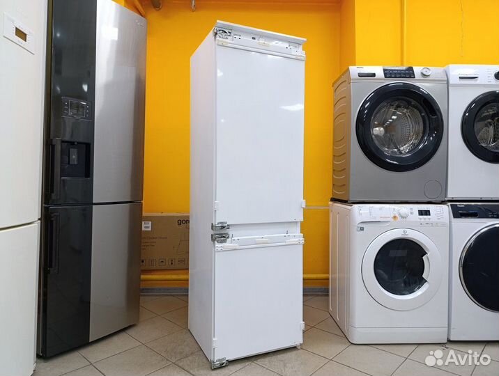 Холодильник встраиваемый бу Gorenje No Frost