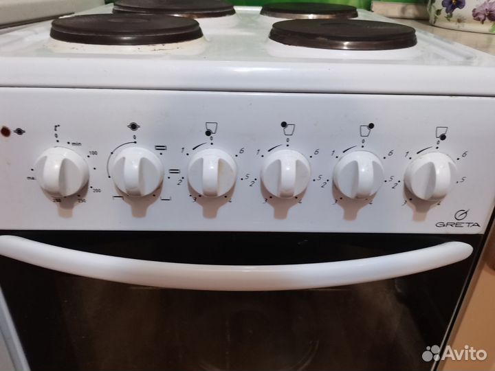 Плита электрическая и стиральная машина