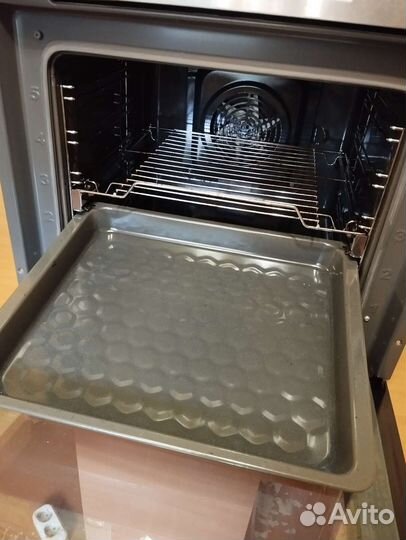 Духовой шкаф Hansa