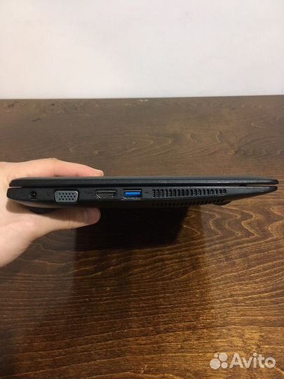 Нетбук Asus F200MA