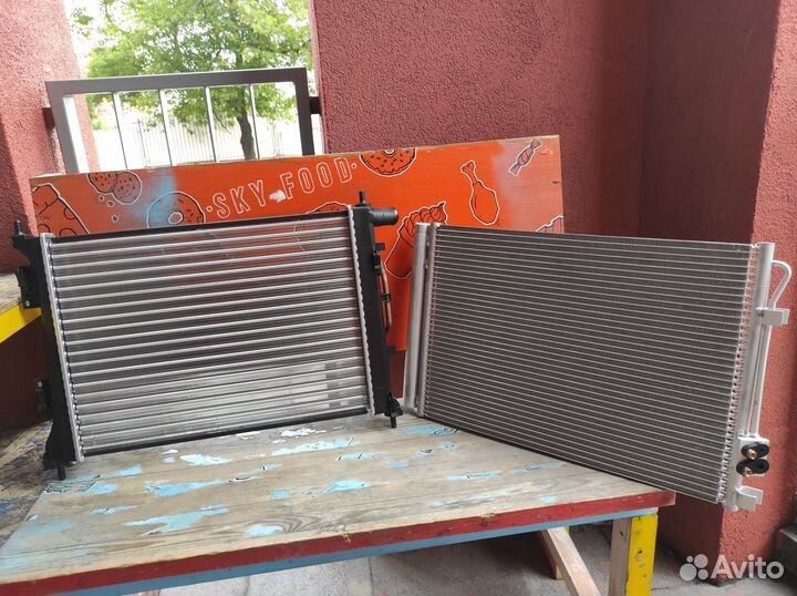 Радиатор двигателя и кондиционера Kia Ceed 10-18