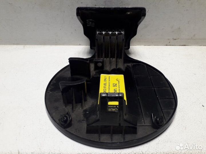 Лючок бензобака Hyundai Solaris 1