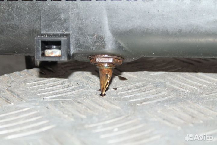 Радиатор охлаждения Toyota Celica 202 ST202 АКПП