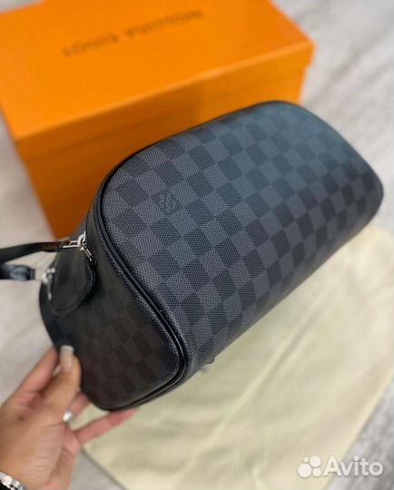 Косметичка мужская Louis Vuitton