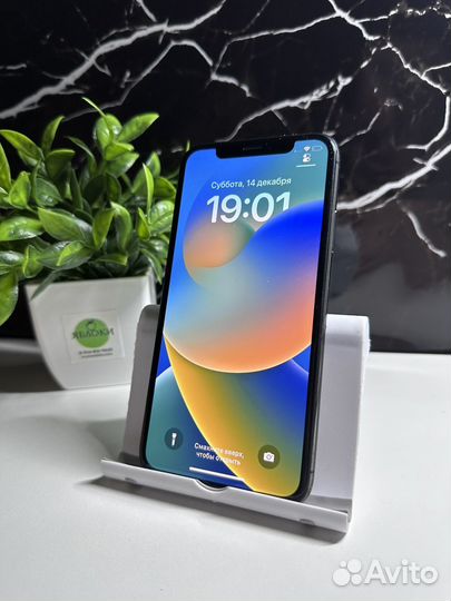 iPhone Xs, 64 ГБ