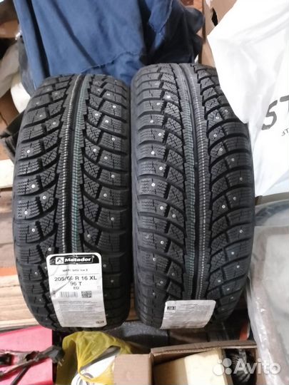 Matador MP 30 Sibir Ice 2 205/60 R16