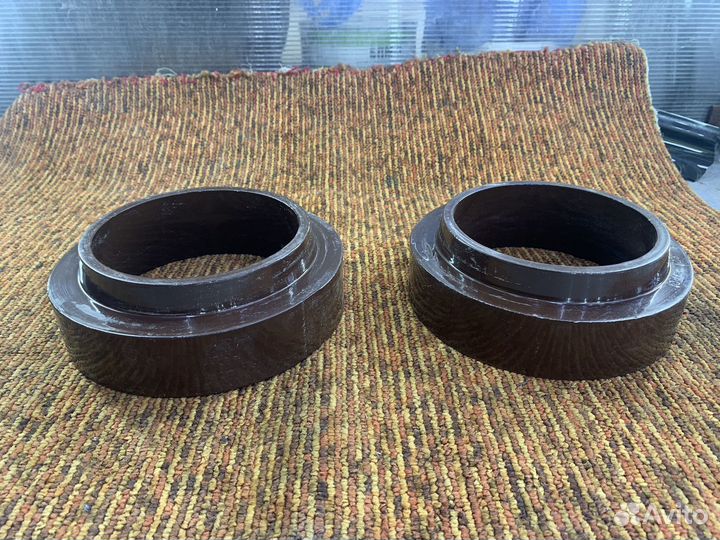 Проставки задние Ланд Крузер 200