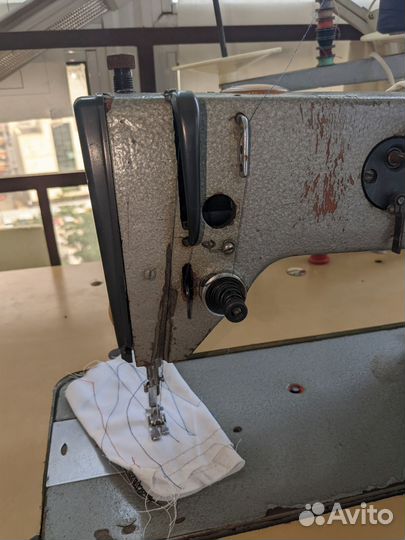 Швейная машинка 1022 с двигателем JK-513A