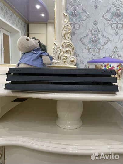 Sony PS4 pro 1tb