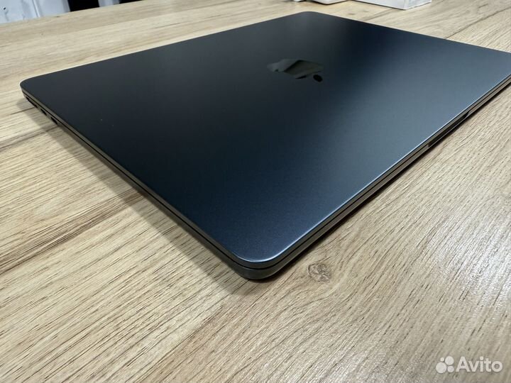 MacBook Air 13 M3 8gb 256gb Midnight на гарантии