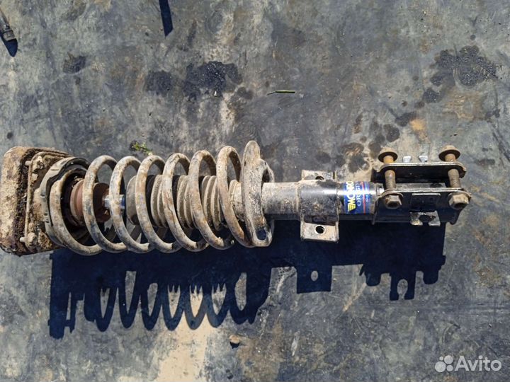 Амортизатор передний вольво 850