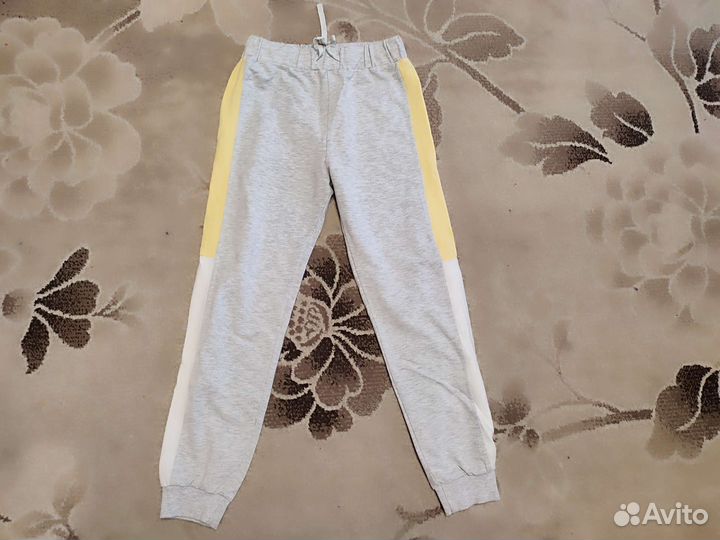 Спортивный костюм для девочки 146