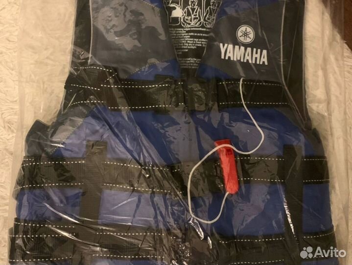 Спасательный жилет yamaha
