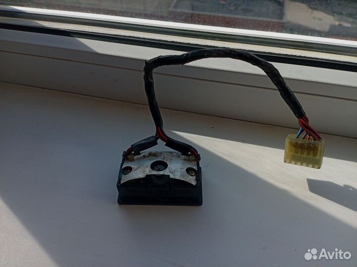 Кнопка кондиционера Toyota Crown 130