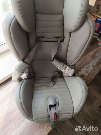 Автокресло 9-36 кг Happy Baby Mustang