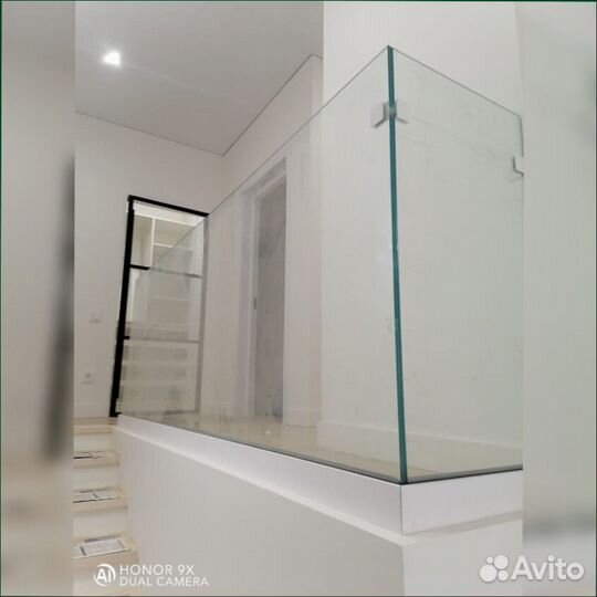 Стеклянные перила для лестниц