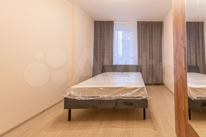 2-к. квартира, 65 м², 7/25 эт.