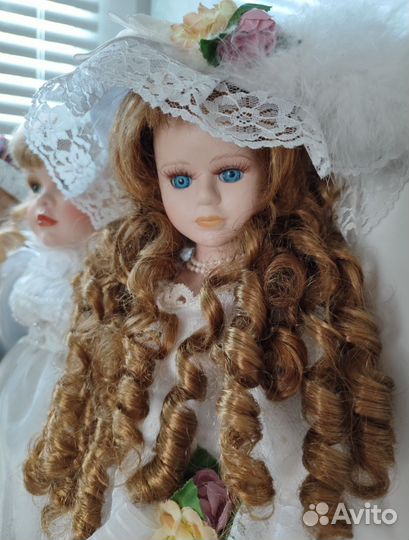 Кукла фарфоровая коллекционная