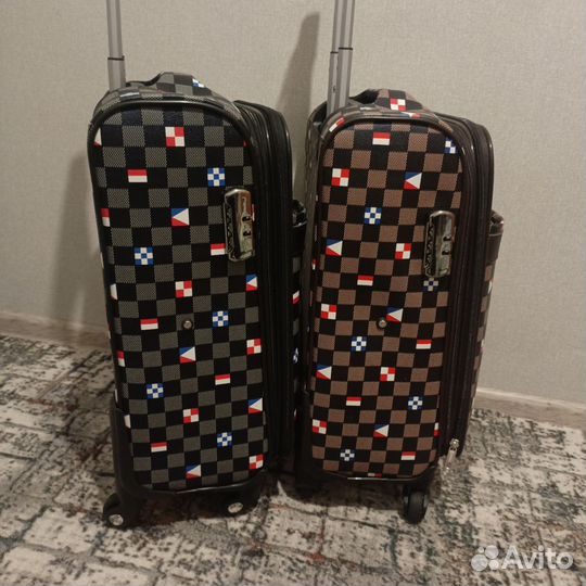 Чемодан на колесах