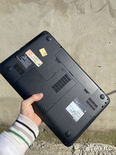 Шустрый ноутбук Toshiba на i3