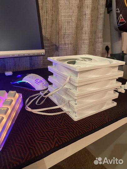 Вентиляторы Arctic Cooling P12 PWM PST