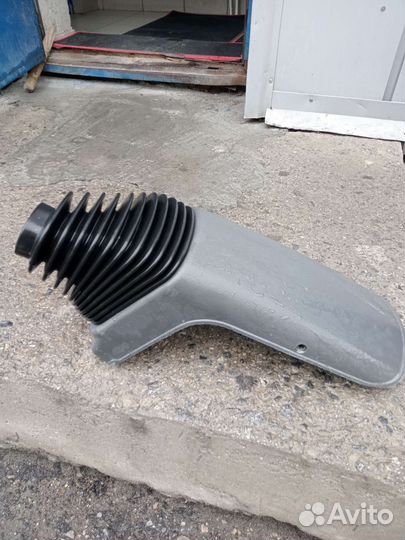 Кожух кпп в сборе