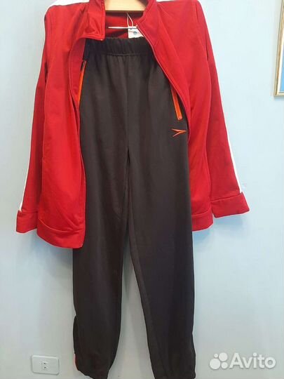 Спортивный костюм женский. S