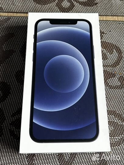 iPhone 12, 64 ГБ
