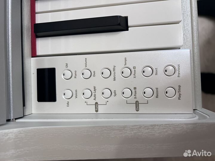 Цифровое пианино Kurzweil M115 белое с банкеткой