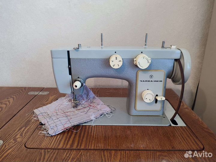 Швейная машинка чайка