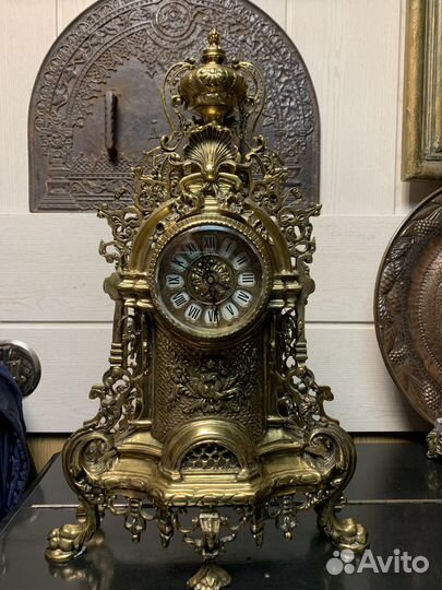 Большие бронзовые каминные часы