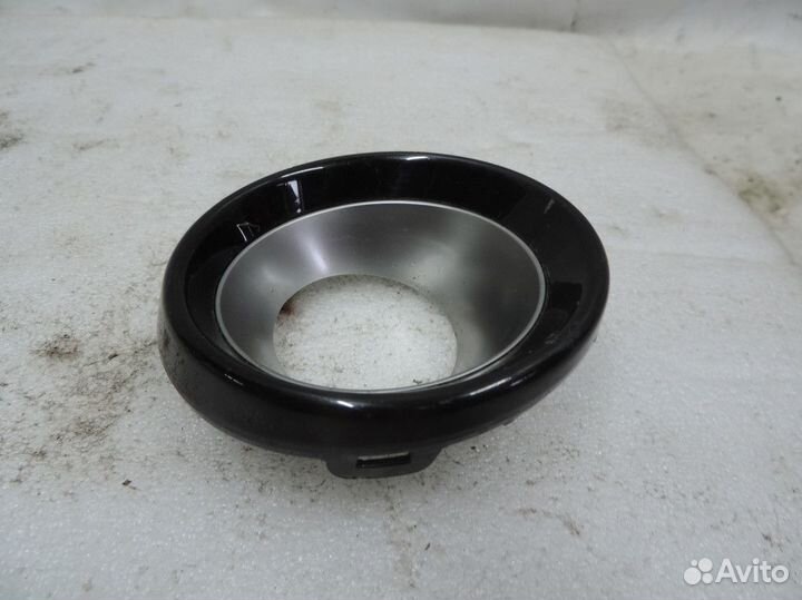 Рамка противотуманной фары левая Kia Soul 2018