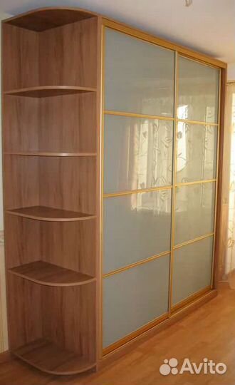 Шкафы купе, шкафчик на балкон в подарок