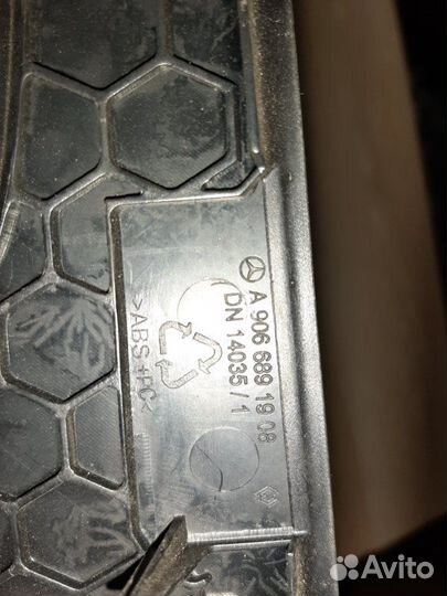 Крышка динамика Mercedes-Benz Sprinter W906