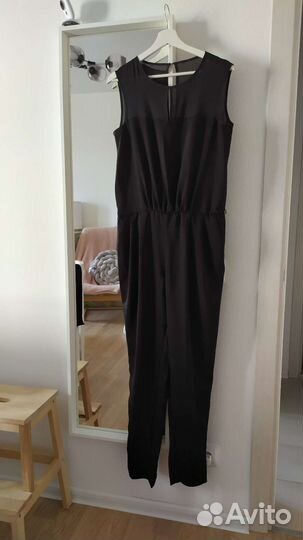 Комбинезон черный женский 42-44 размер с вырезом