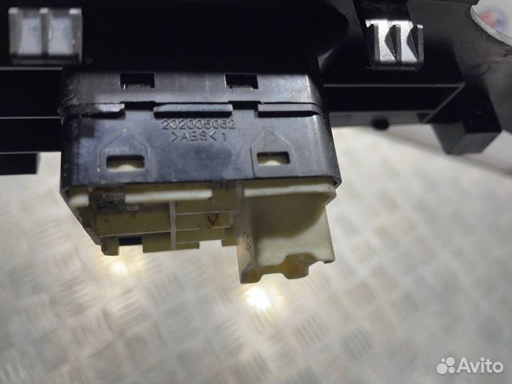 Блок управления стеклоподъемниками Chevrolet Aveo