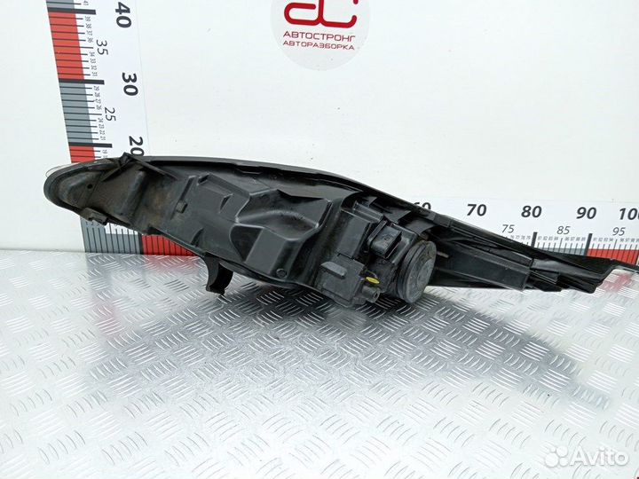 Фара передняя для Ford Fiesta 6 1678065