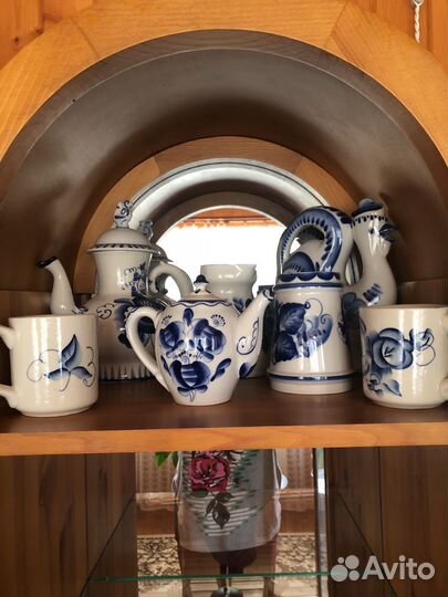 Гжель посуда и фигурки