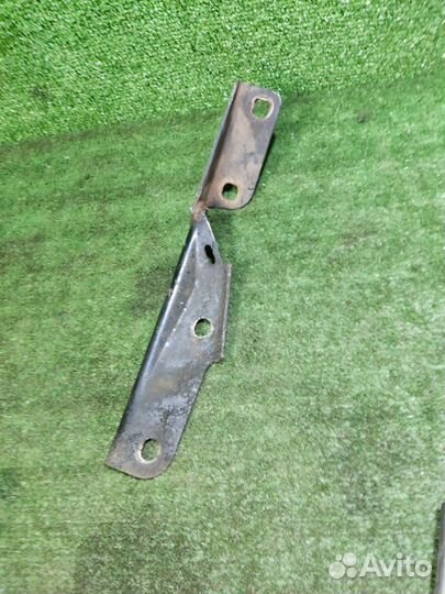 Петля капота левая LADA Kalina